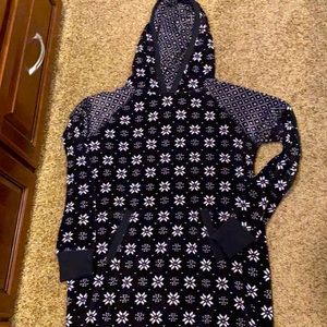 Vera Wang nightshirt